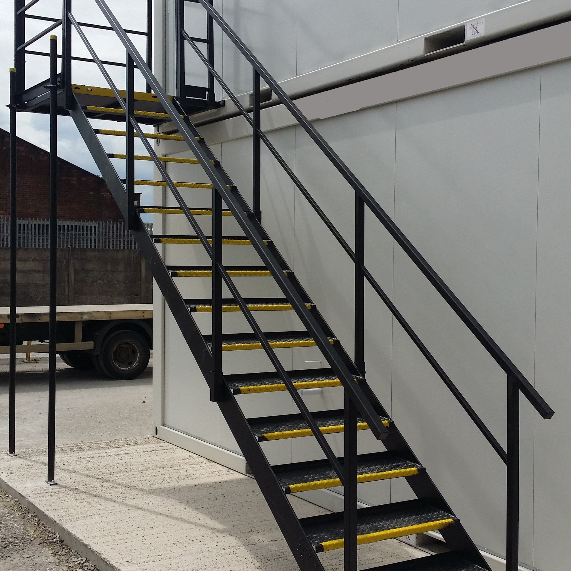 Staircase with Landing for Cabins Stack and Site Set Ups | Brand New |14 Tread Steel Staircase | No S14