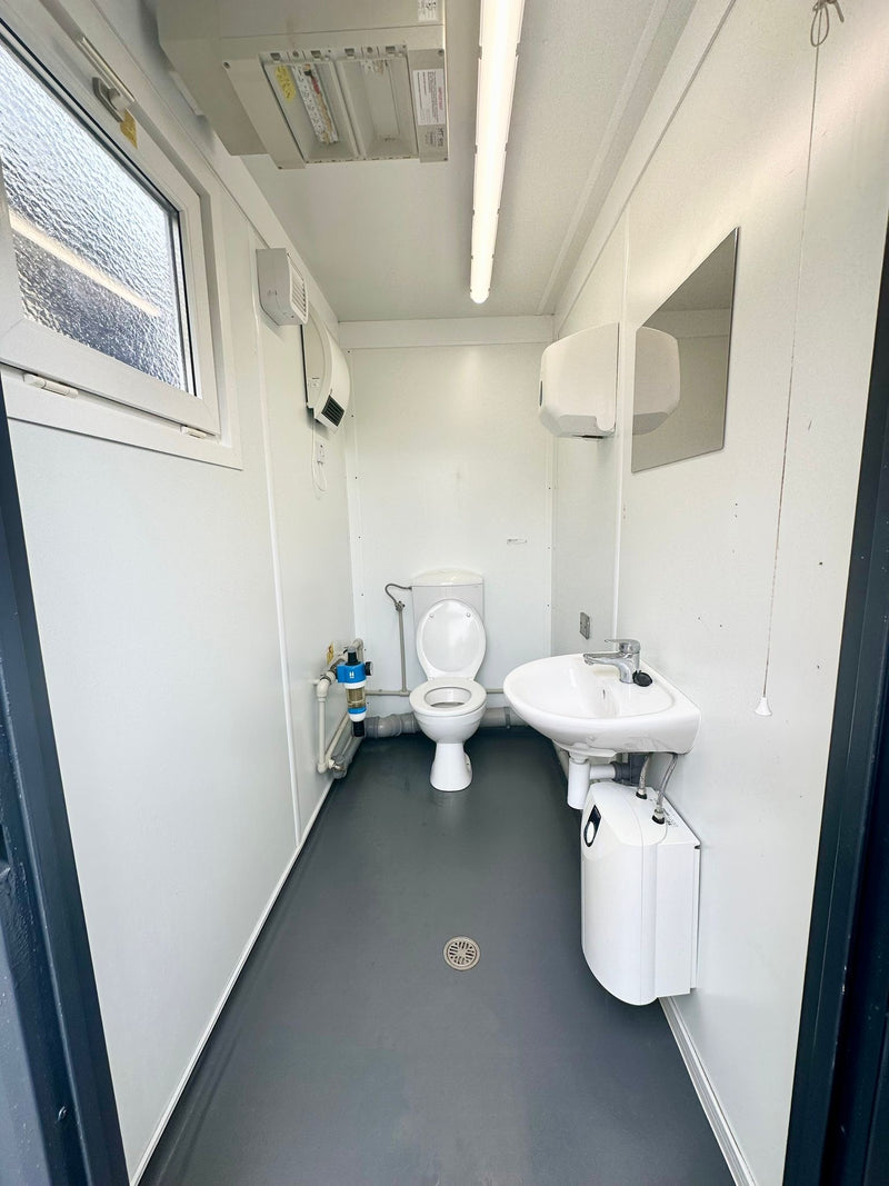 3+1 Toilet Block | 16 x 9 Ft Anti-Vandal | Portable Toilet Block | No 1232