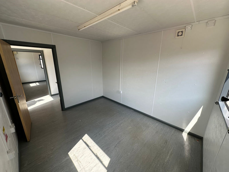 32x10ft | Canteen / Office | 2 Rooms with Kitchen Space | Portable Anti-Vandal Building | Site Accommodation | Reduced | No 1479