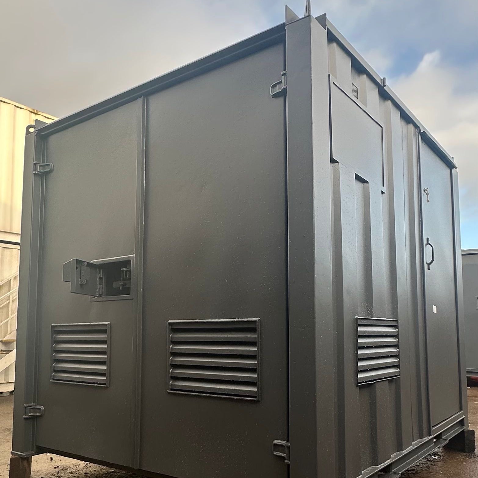 9x8ft Chemical Toilet Block with Drying Room | Plug & Play | Welfare | Reduced | No 1397