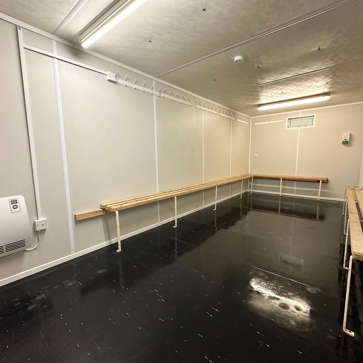 21x9ft | Drying Room / Changing Room | Building Site Accommodation | Portable Anti-Vandal | Reduced | No 1712