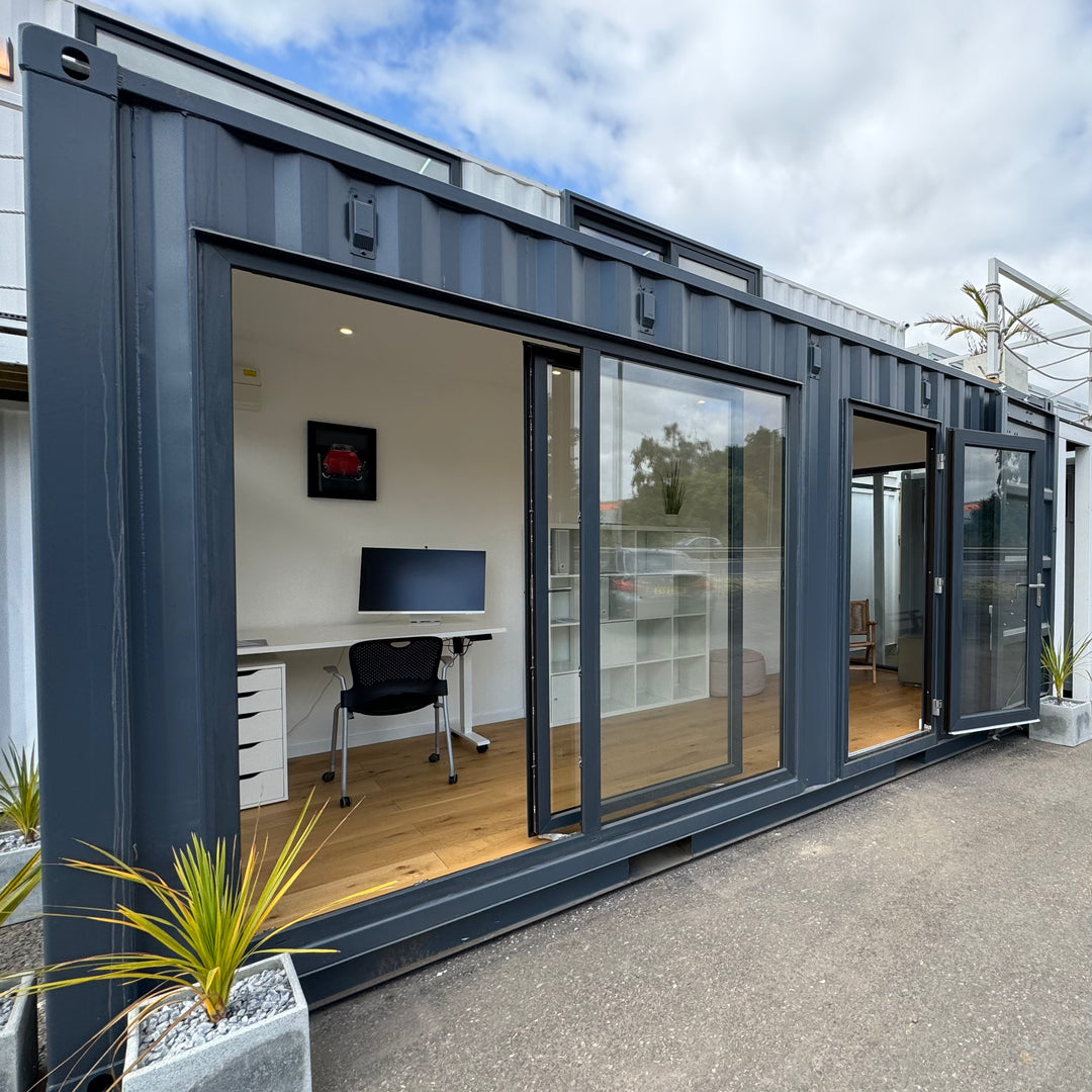 20x8ft CUSTOM SHIPPING CONTAINER CONVERSION | Portable Building | Garden Office | No 935