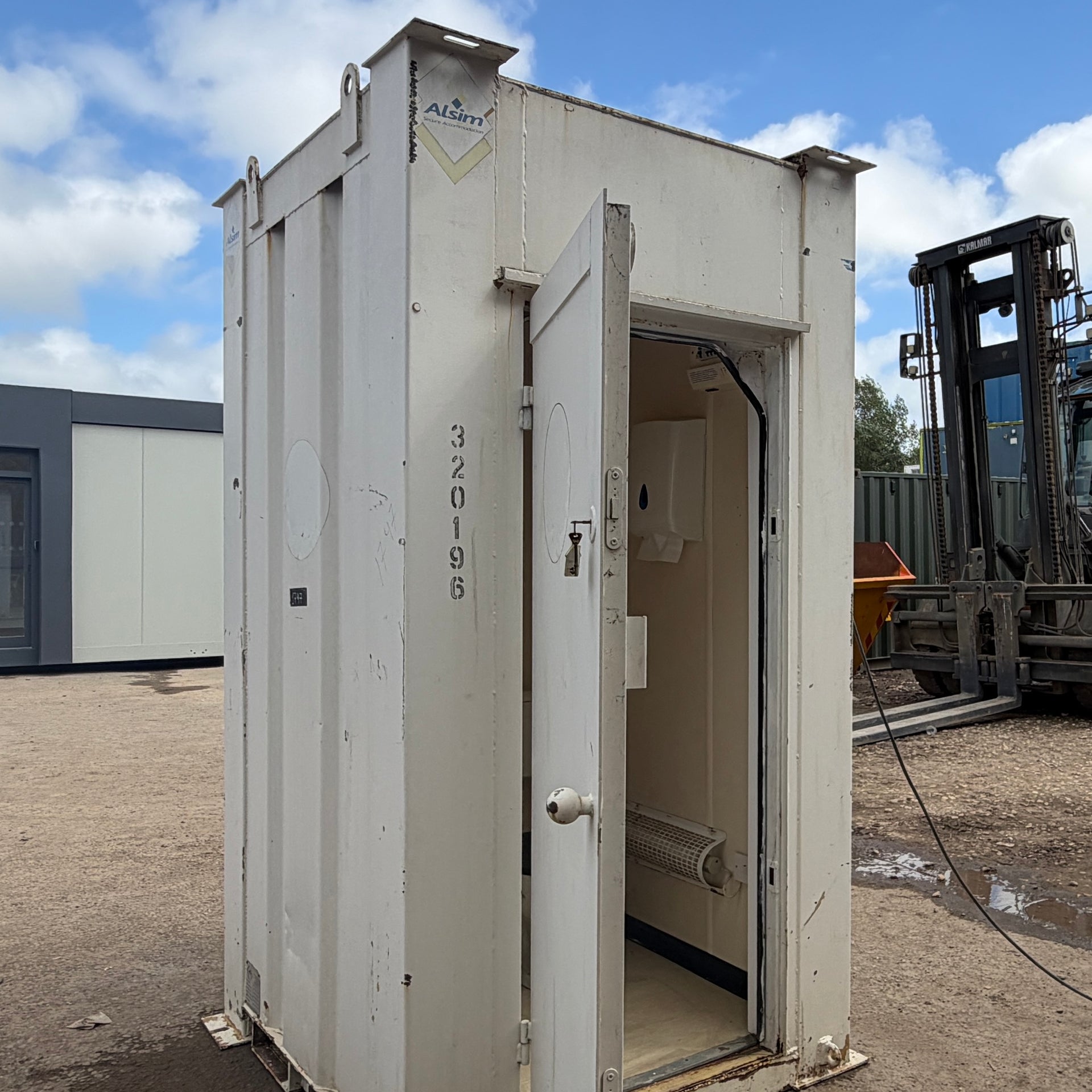 5 x 5 ft | Single Toilet Block | Portable Toilet | Site Cabin | Reduced | No 1747