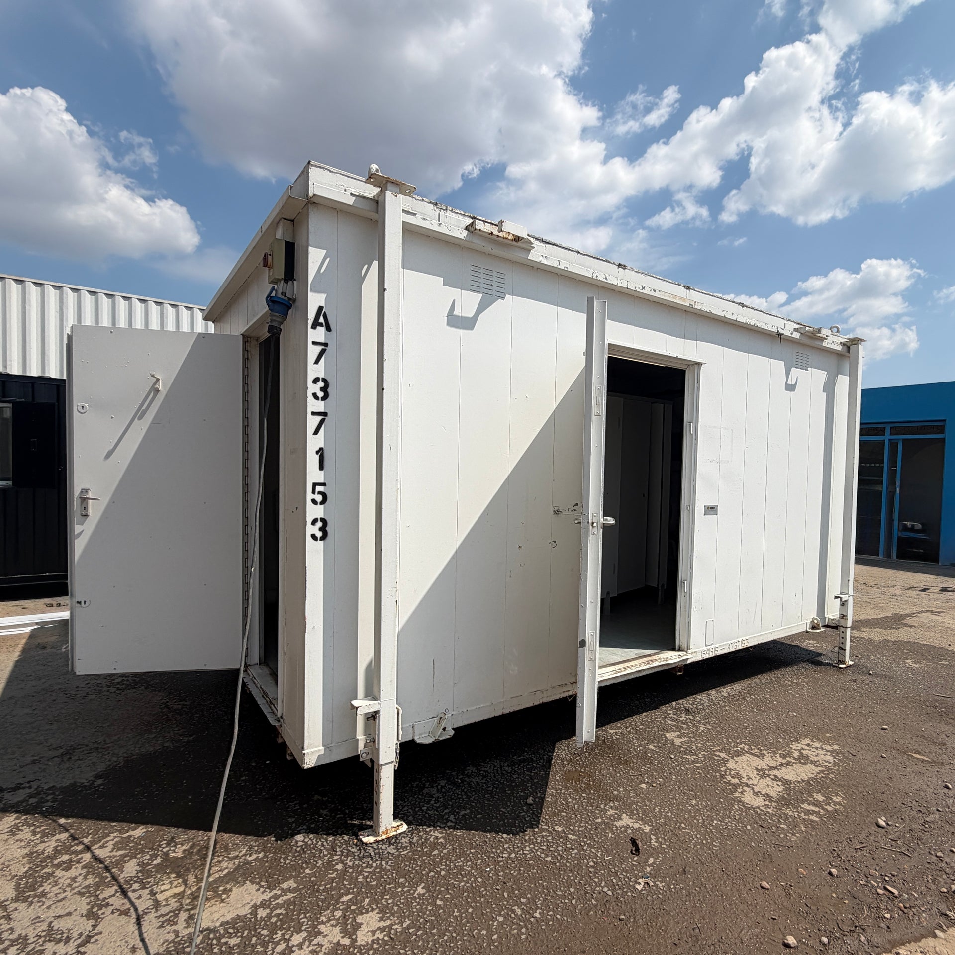 16x9ft — 3 + 1 Toilet Block — Portable Building — Site Accommodation — exterior view