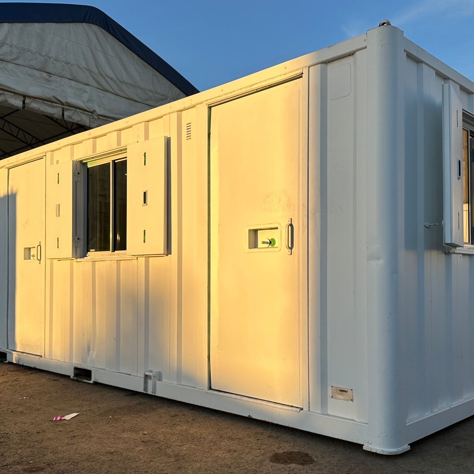 25x9ft — Static Welfare Unit — Office, Toilet, Canteen, Drying Room & Generator 6KVA — Welfare — Anti-Vandal — Building Site Accommodation — Portable Anti-Vandal — exterior view