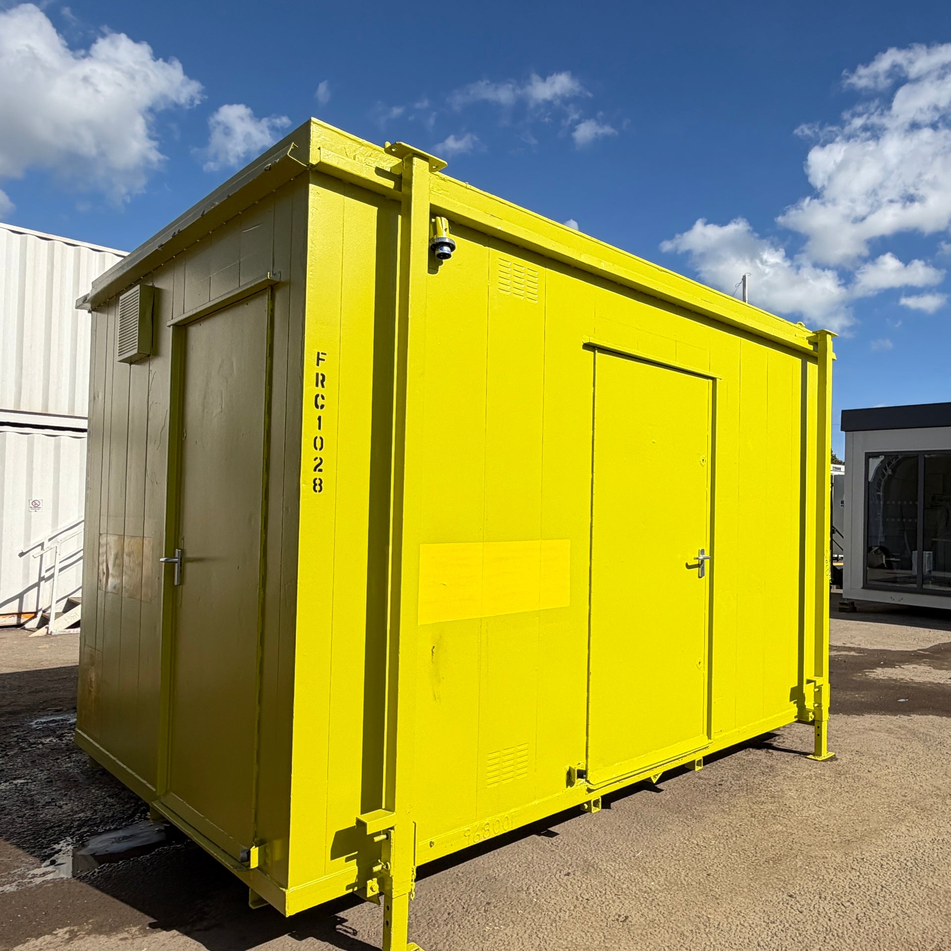 12x9ft | 2 + 1 Toilet Block | Portable Building | Site Accommodation | Reduced | No 1916