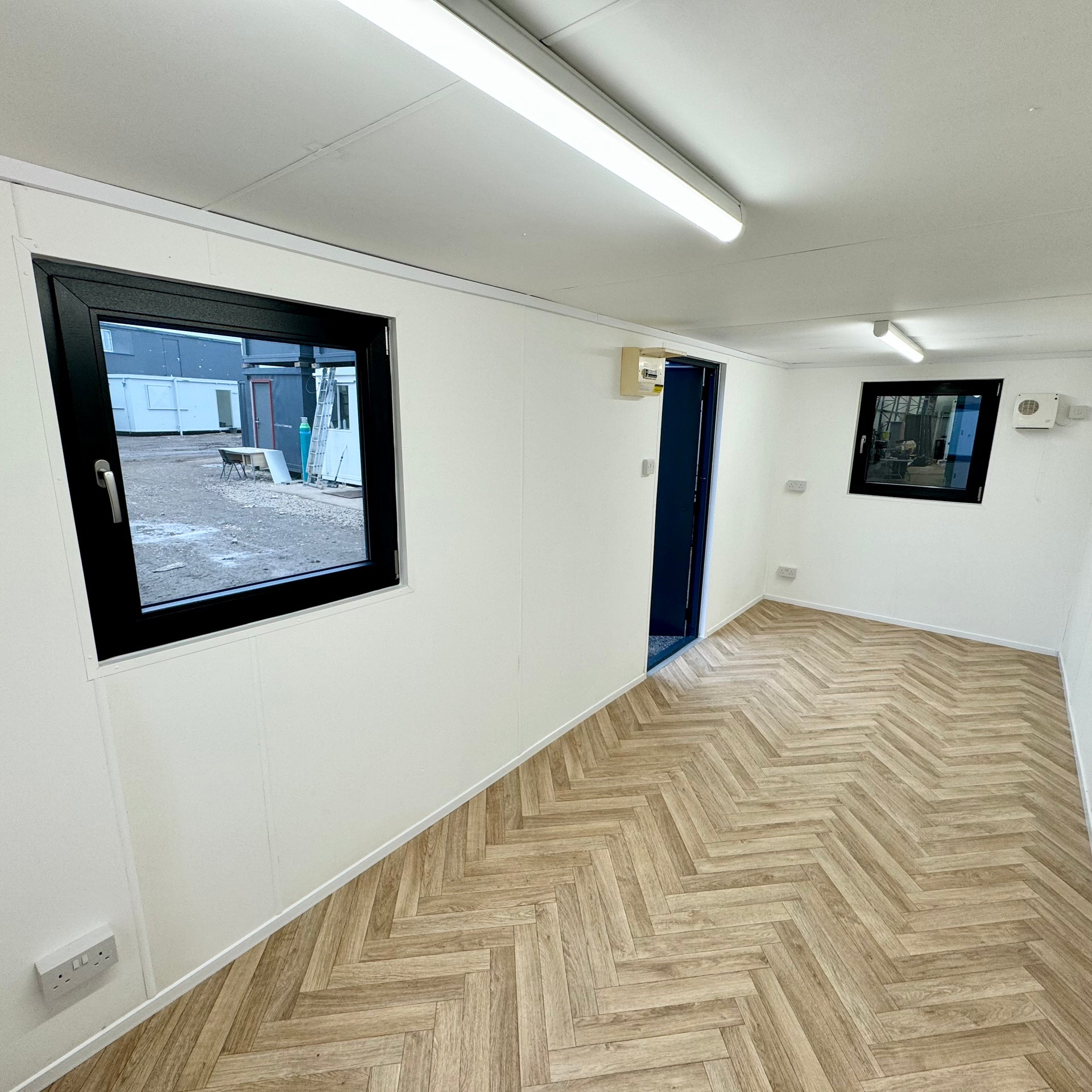 21x8ft Office Container | 6m Cabin / Container | Portable Building | No 1269