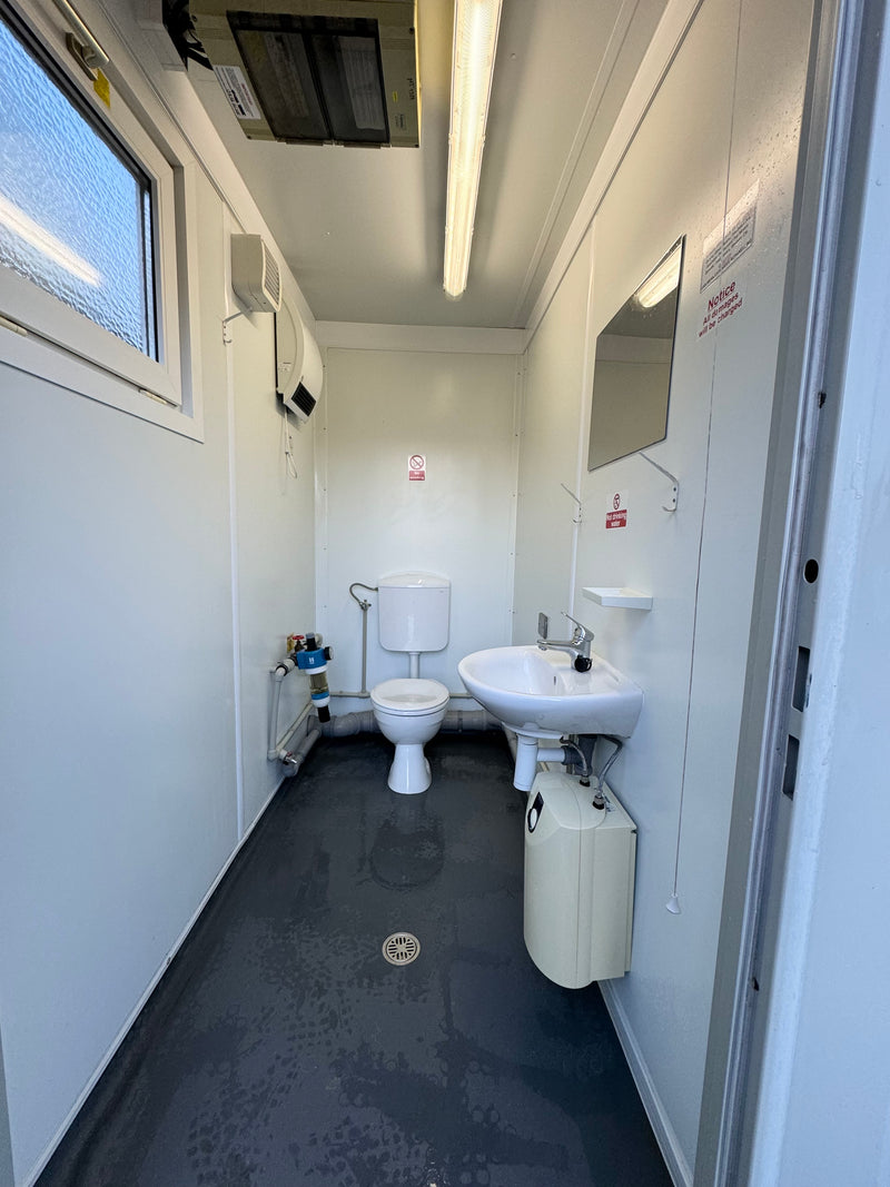 16 x 8 ft | 3 + 1 Toilet Block | Portable Building | Site Accommodation | Reduced | No 1360