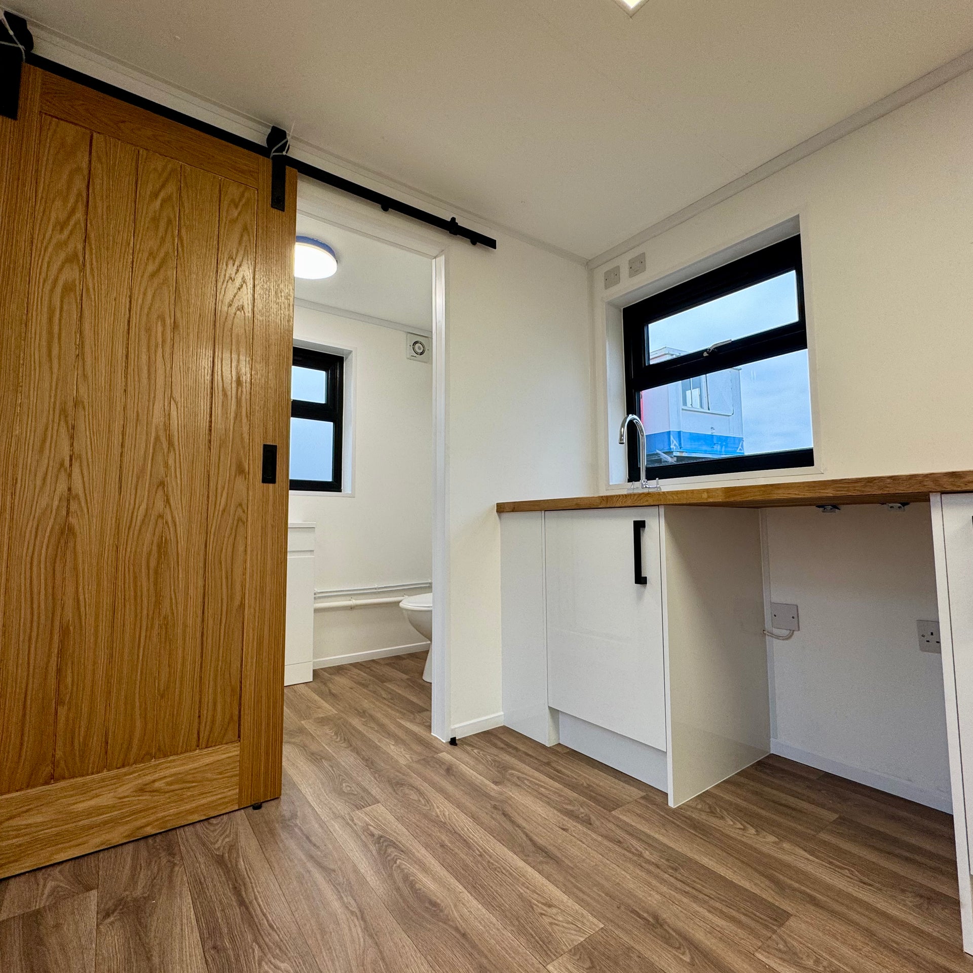 24x9 ft | Cabin House | Portable House Conversion | 7m Garden Annex |Studio | Rental | Container Conversion | NO 1329