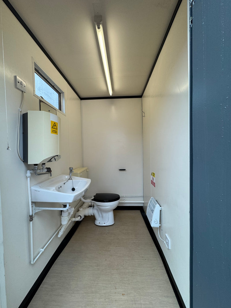 12 x 9 ft | 2 + 1 Toilet Block | Portable Building | Site Accommodation | Reduced | No 1038