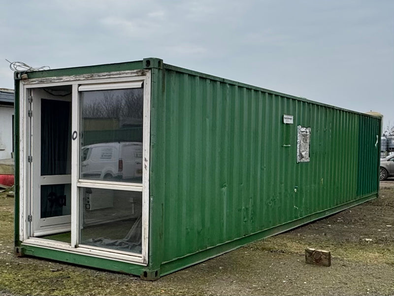 40 Ft Converted Shipping Container | With Kitchenette | Reduced | No D1