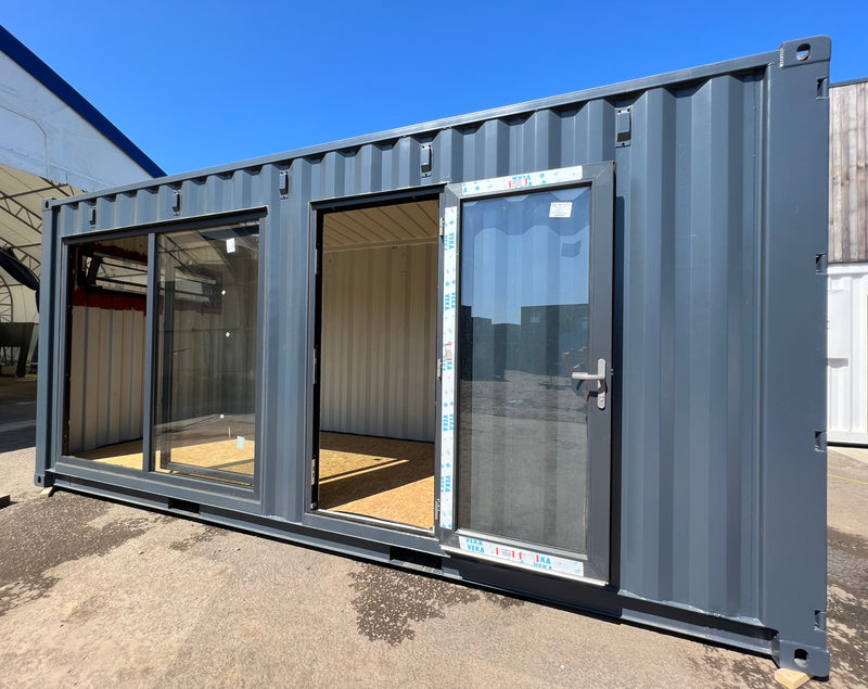No 935 | 20x8ft | CUSTOM SHIPPING CONTAINER CONVERSION | Portable Buil