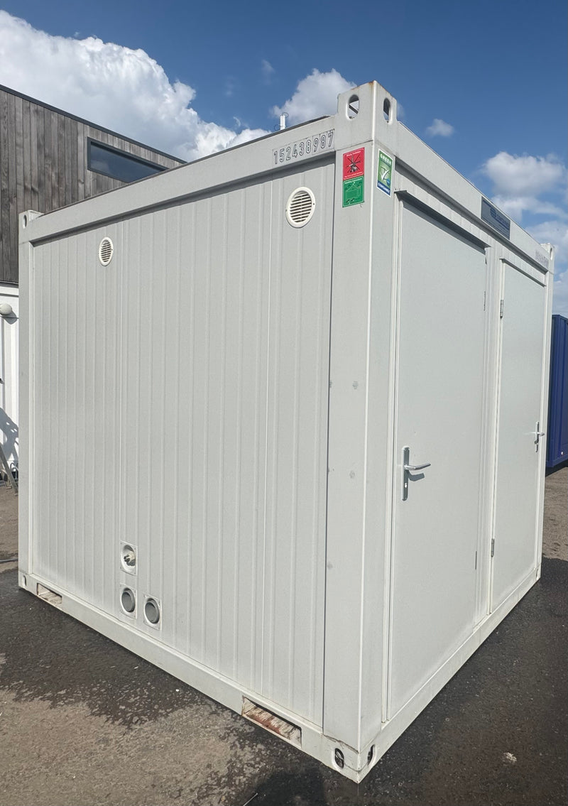 4 Bay Toilet Block | 4 WC's | 10x8 Ft | NEW Portable Toilet Block 4 Toilets, 4 Basins | Grey | No 795 LG