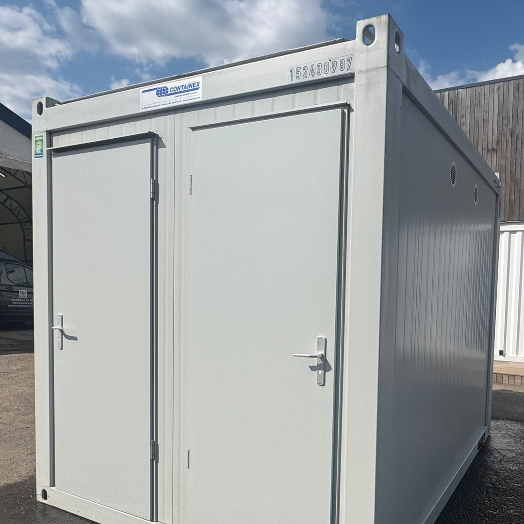 4 Bay Toilet Block | 4 WC's | 10x8 Ft | NEW Portable Toilet Block 4 Toilets, 4 Basins | Grey | No 795 LG