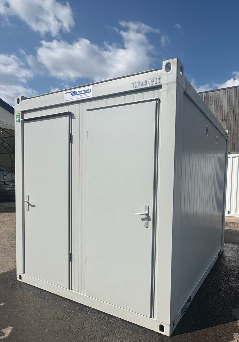 4 Bay Toilet Block | 4 WC's | 10x8 Ft | NEW Portable Toilet Block 4 Toilets, 4 Basins | Grey | No 795 LG
