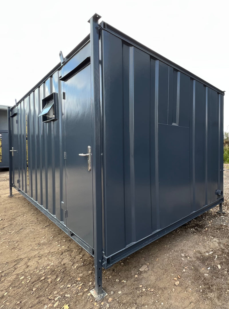 Portable Toilet Block 4+1 | 20 x9 ft | Portable Toilet Facility | Anti-vandal | No 890