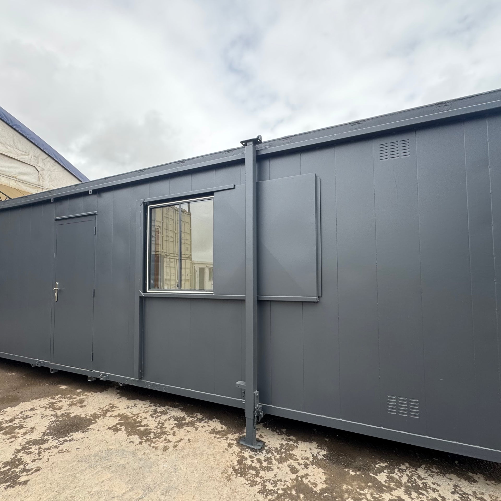 32x10Ft | Canteen / Office Cabin With Store Room | 50/50 Split | No 1477
