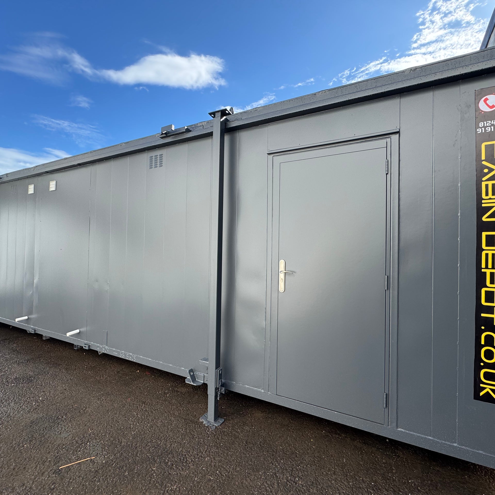 32x10ft | Toilet Block + Twin Shower Room + Drying Room | Changing Room | Anti Vandal Cabin | Portable building | Welfare | No 1348