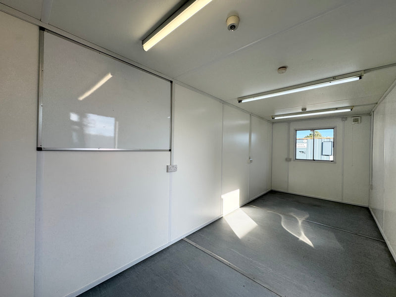 20x8ft | Canteen / Office | Building Site Accommodation | Portable Anti-Vandal | Reduced | No 1567