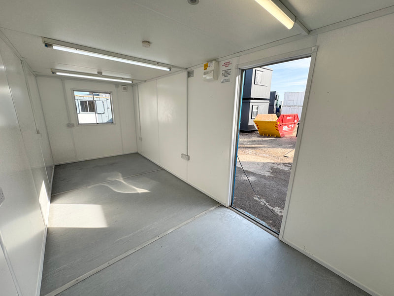 20x8ft | Canteen / Office | Building Site Accommodation | Portable Anti-Vandal | Reduced | No 1567