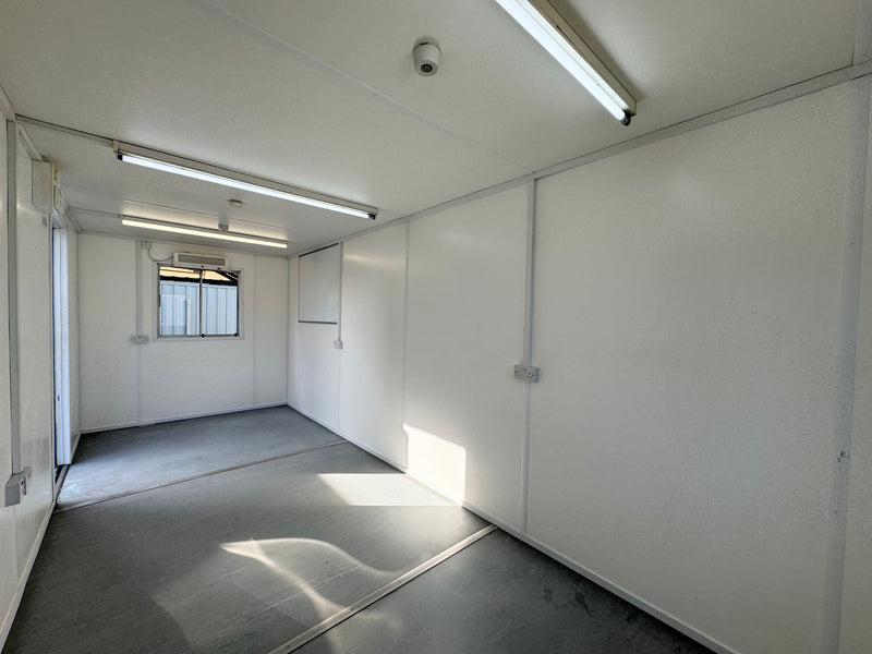 20x8ft | Canteen / Office | Building Site Accommodation | Portable Anti-Vandal | Reduced | No 1567