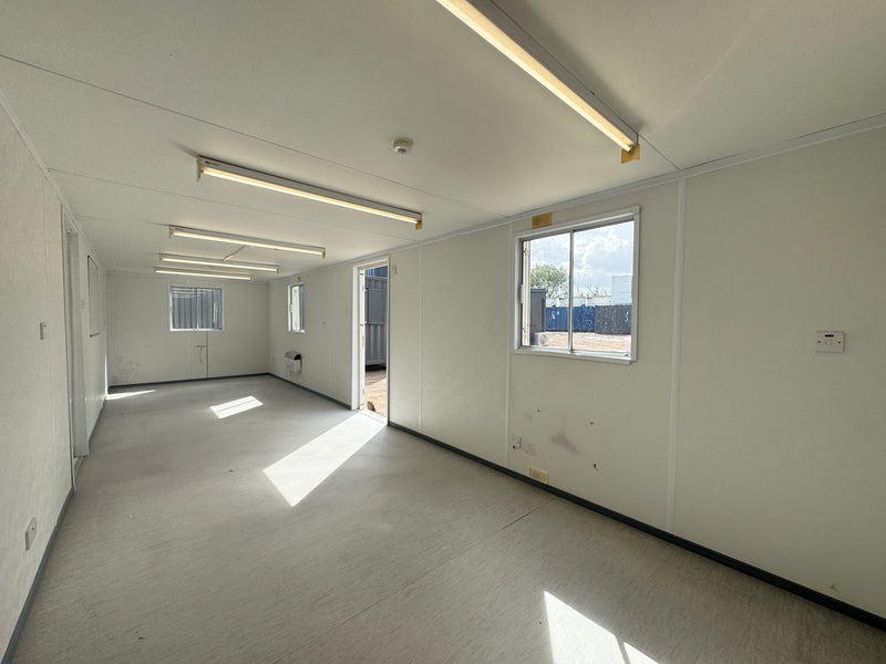 32x10ft | Canteen / Office | Building Site Accommodation | Portable Anti-Vandal | Reduced | No 1579