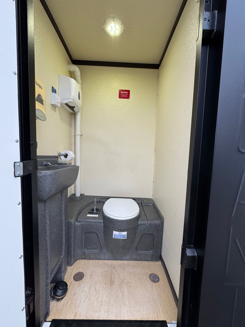 Groundhog Towable Mobile Welfare | Towable Toilet & Canteen | Self Contained | No 1556