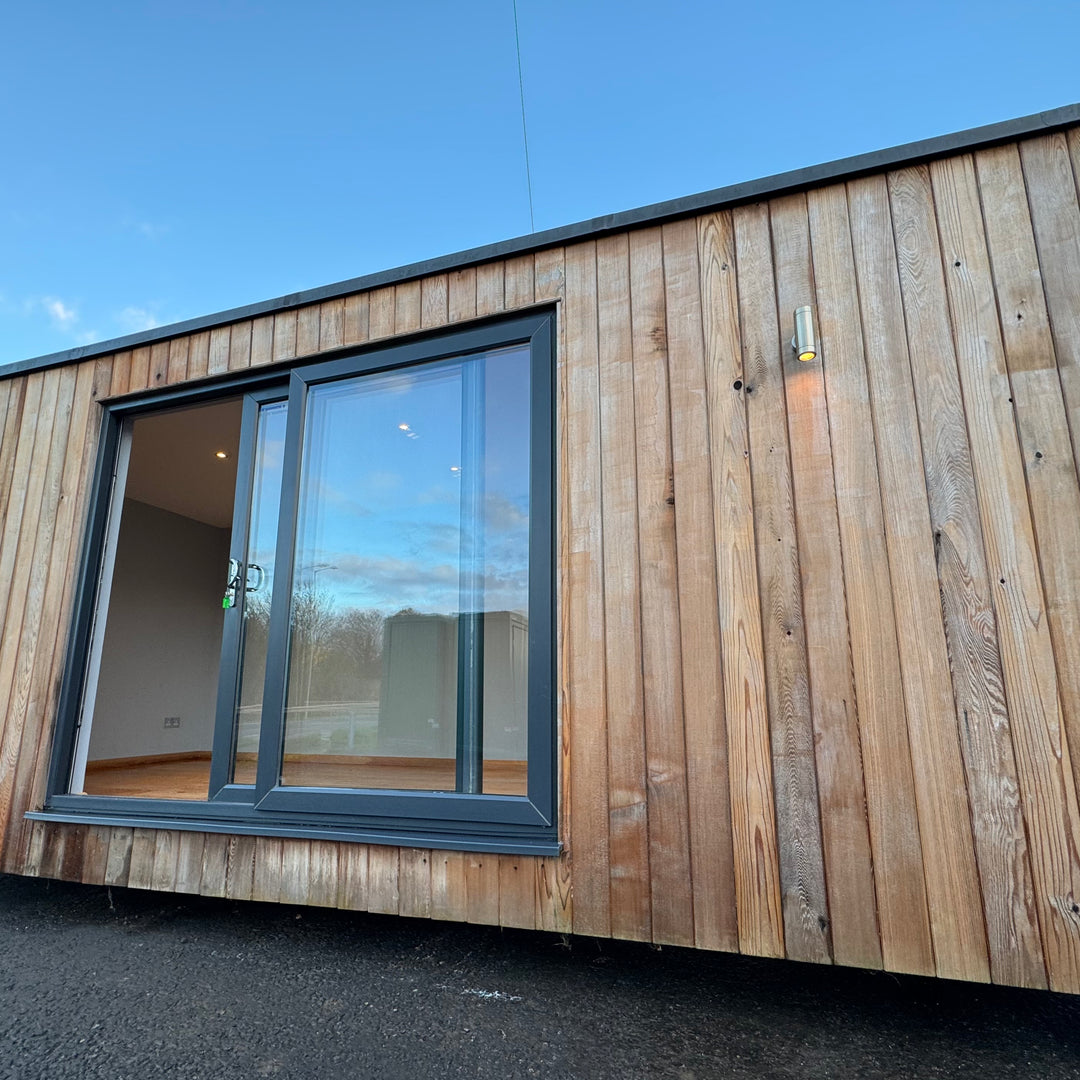 20x8ft | CUSTOM SHIPPING CONTAINER CONVERSION | Portable Building | Office | No 1064
