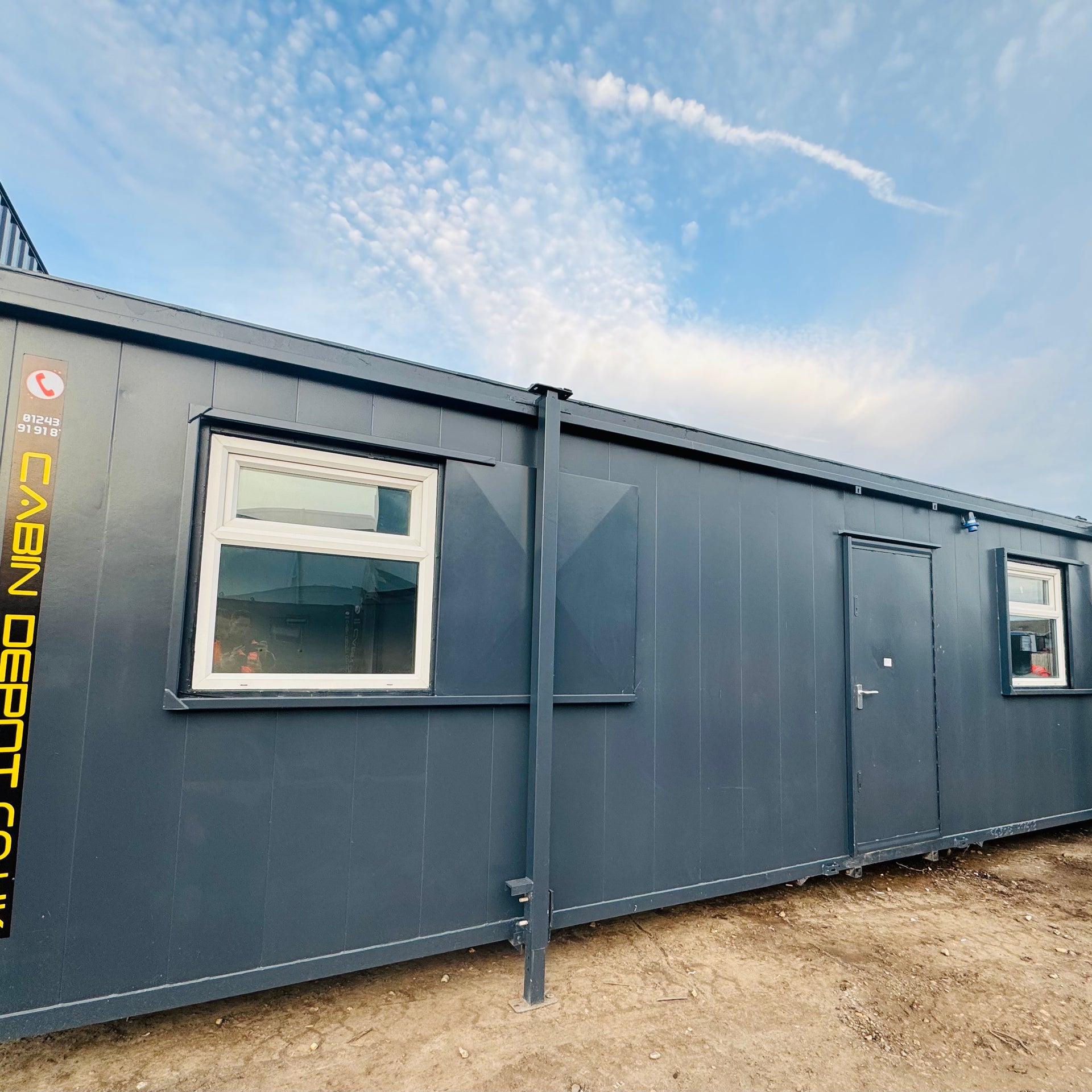 32ft Cabin | Open Plan Office / Canteen | Anti-Vandal Cabin | Portable Building | 10x3 m Cabin | No 1075