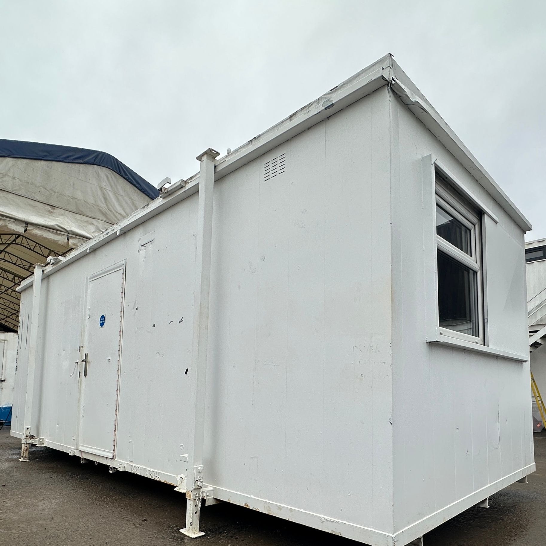 24x9ft | Drying / Changing Room | Building Site Accommodation | Portable Anti-Vandal | Reduced | No 1622