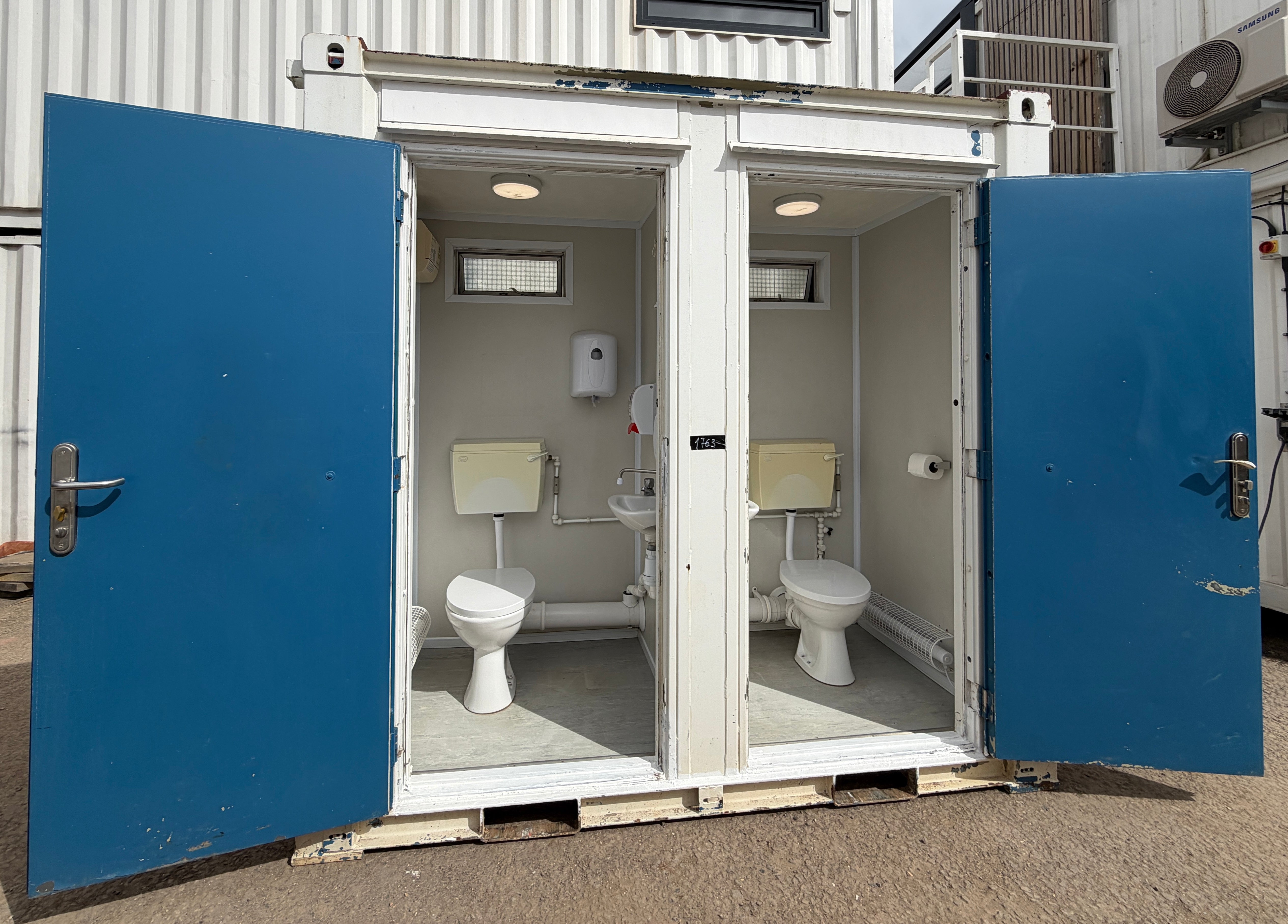 Double Toilet Block | Male & Female WC | 8x5 Ft | Unrefurbished Portab