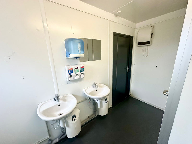 3+1 Toilet Block | 16 x 9 Ft Anti-Vandal | Portable Toilet Block | No 1232