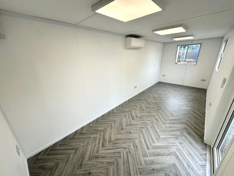 21x8ft | Custom Office | Cabin / Container | Portable Building | No 1504