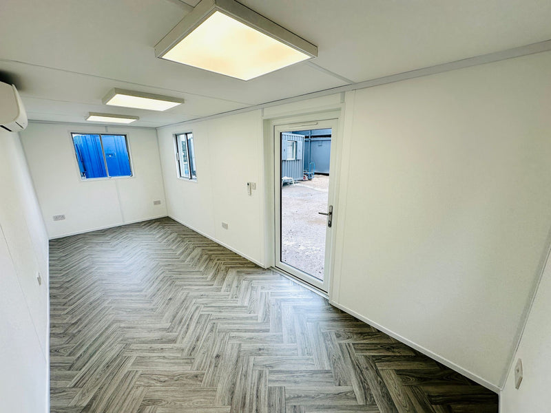 21x8ft | Custom Office | Cabin / Container | Portable Building | No 1504